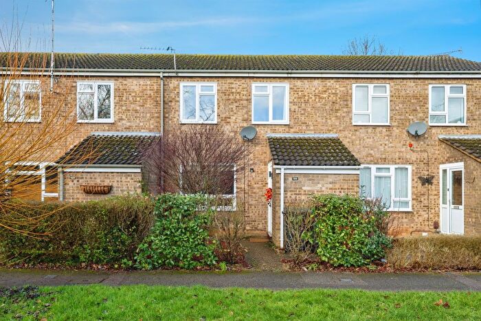 3 Bedroom Terraced House For Sale In Grove Meadow, Welwyn Garden City, AL7