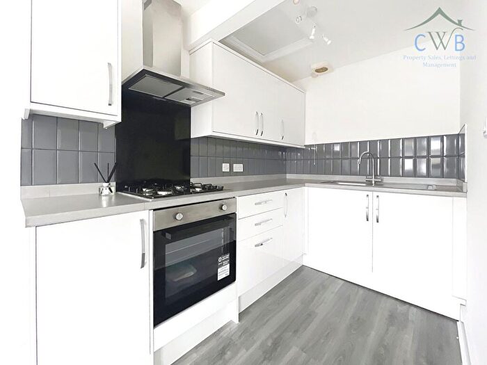 1 Bedroom Flat To Rent In High Street, Snodland, ME6