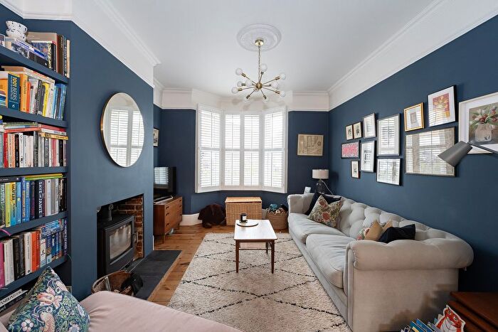 3 Bedroom Terraced House For Sale In Berkhampstead Road, Chesham, HP5