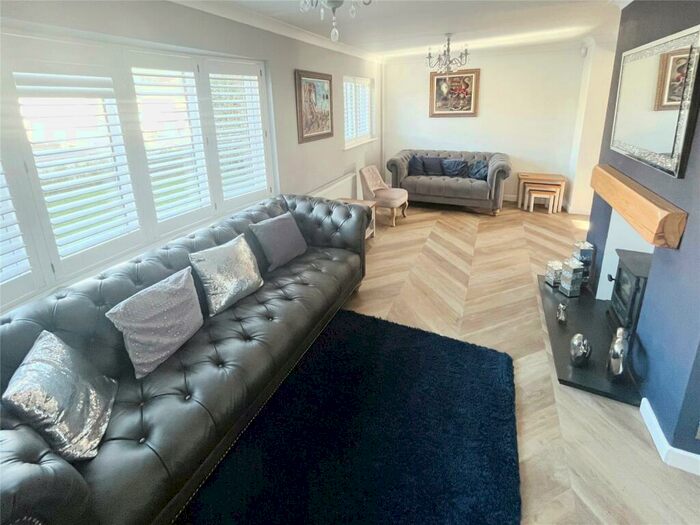 4 Bedroom Detached House For Sale In Almond Tree Avenue, Carlton, Goole, DN14