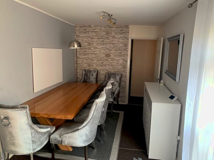 2 Bedroom Bungalow To Rent In Fallow Hill, Leamington Spa, Warwickshire, CV31