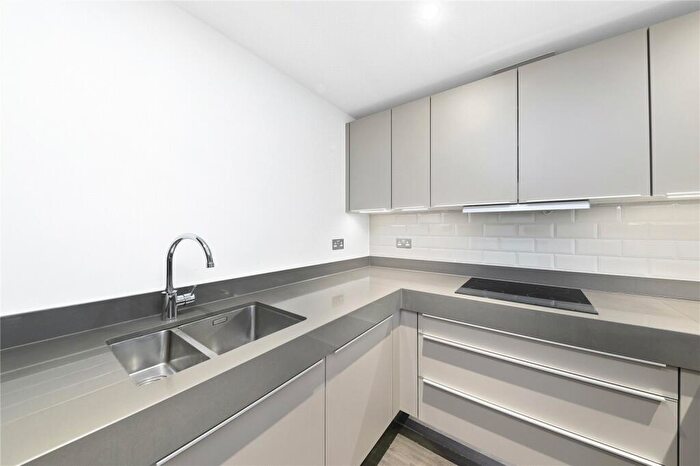 2 Bedroom Apartment To Rent In Goodman's Fields, Aldgate, London, E1