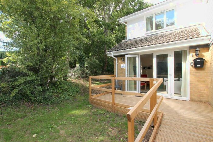 2 Bedroom Semi-Detached House To Rent In Creek Gardens, Wootton Bridge, PO33