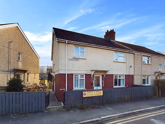 2 Bedroom Flat To Rent In Pond Street, Carmarthen, SA31