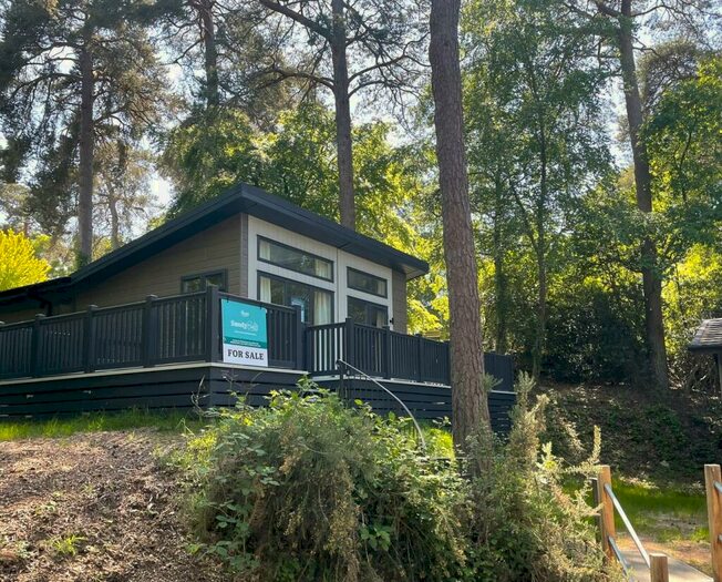 2 Bedroom Lodge For Sale In The Glade, Godshill, Fordingbridge, SP6
