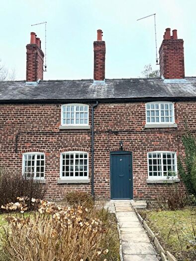 3 Bedroom Terraced House To Rent In Oak Cottages, SK9