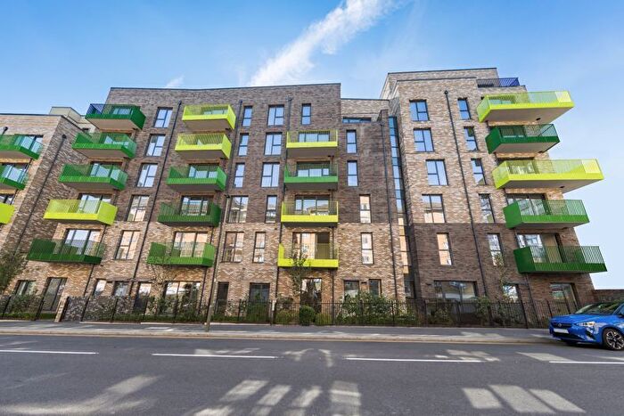 2 Bedroom Flat To Rent In Bojer House, Alpini Road, NW9