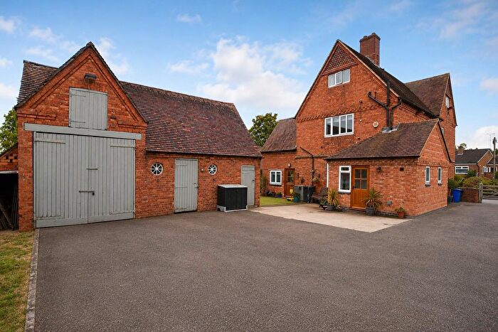7 Bedroom Detached House For Sale In North Street, Rothersthorpe, Northampton, NN7