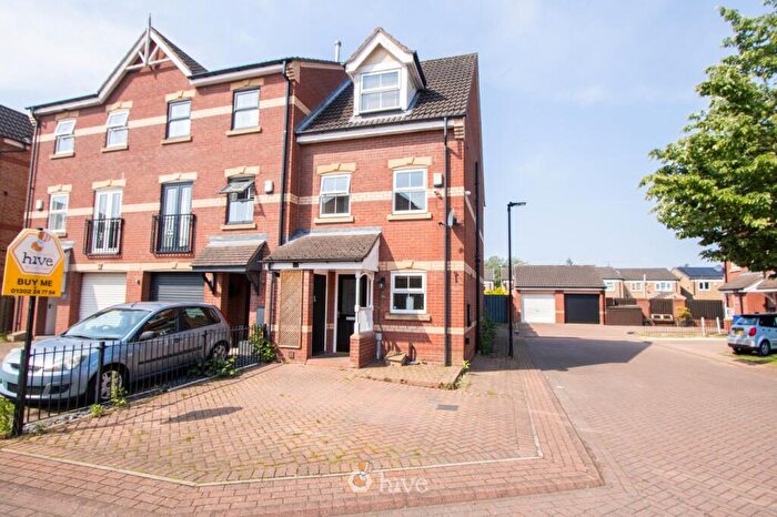 3 Bedroom Town House For Sale In Coniston Drive, Balby, Doncaster, DN4