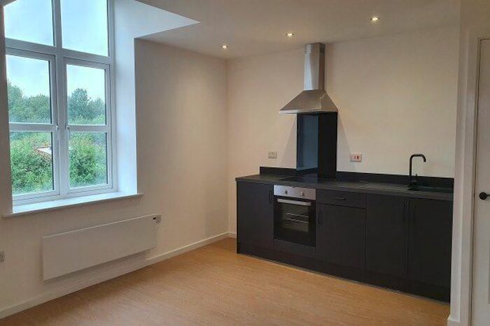 1 Bedroom Flat To Rent In River Street, Bolton, BL2