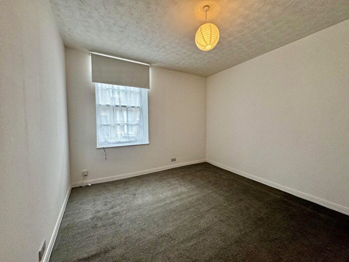 1 Bedroom Flat To Rent In Marischal Street, Aberdeen, AB11