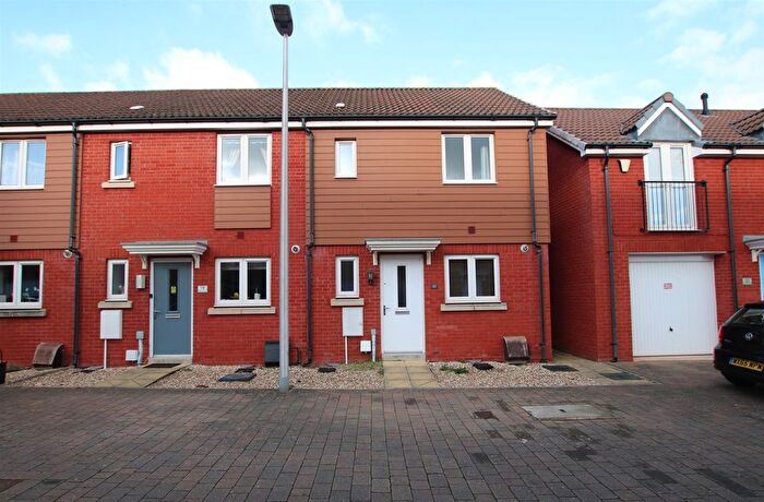 2 Bedroom Terraced House To Rent In Nile Road, Exeter, EX2