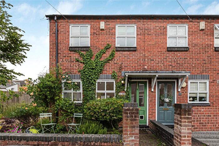 4 Bedroom Semi-Detached House For Sale In Green Place, New Hinksey, OX1