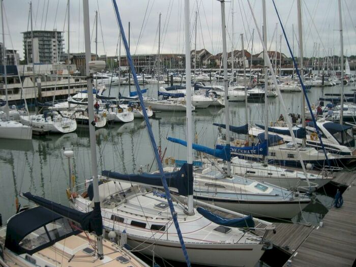 2 Bedroom Flat To Rent In Tasman Court, Southampton, Hampshire, SO14