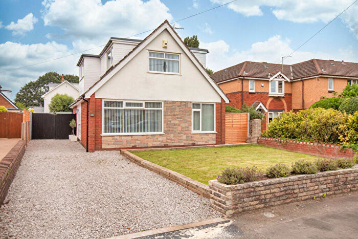 3 Bedroom Detached Bungalow For Sale In Mythop Road, Lytham St. Annes, FY8