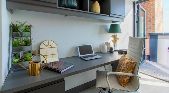 1 Bedroom Studio To Rent In 33 Parkside, Coventry CV1