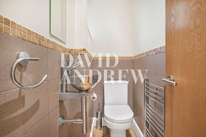 2 Bedroom Apartment To Rent In Riversdale Road, N5