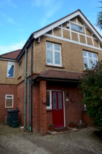 5 Bedroom Detached House To Rent In Stoughton Road, Guildford, GU2