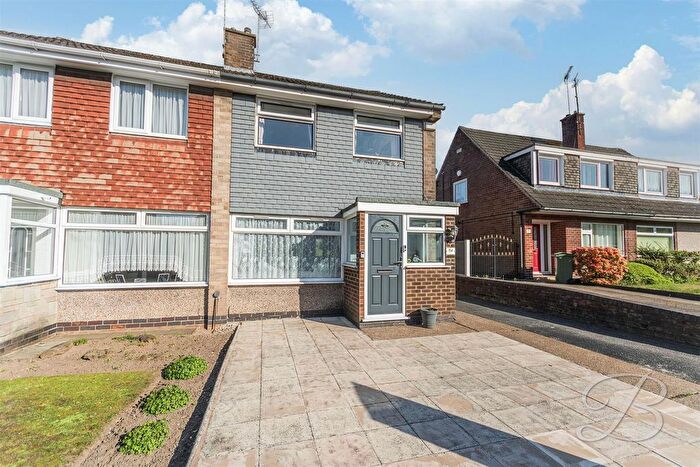 3 Bedroom Semi Detached House For Sale In Bramble Lane, Mansfield, NG18