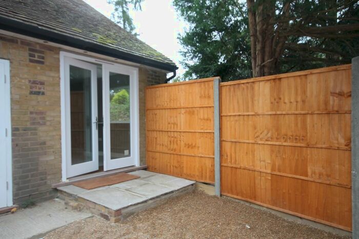 Studio To Rent In Fredley Park, Mickleham, Dorking RH5