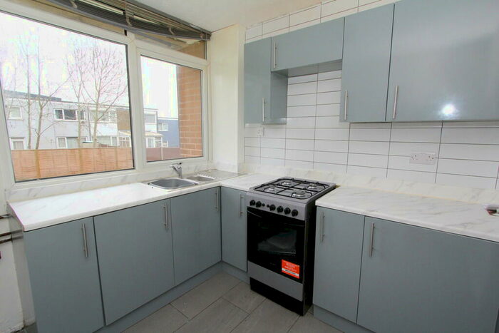2 Bedroom Ground Maisonette To Rent In Bowshaw Avenue, Sheffield, S8