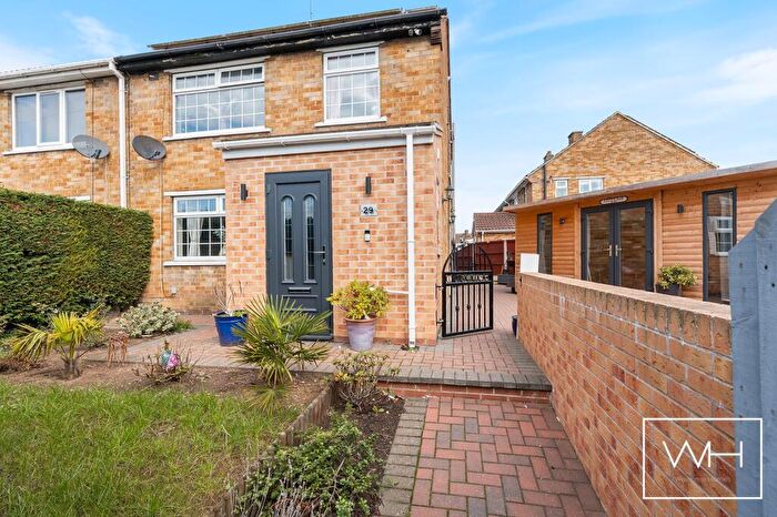 3 Bedroom Semi-Detached House For Sale In Park Drive, Campsall, Doncaster, DN6