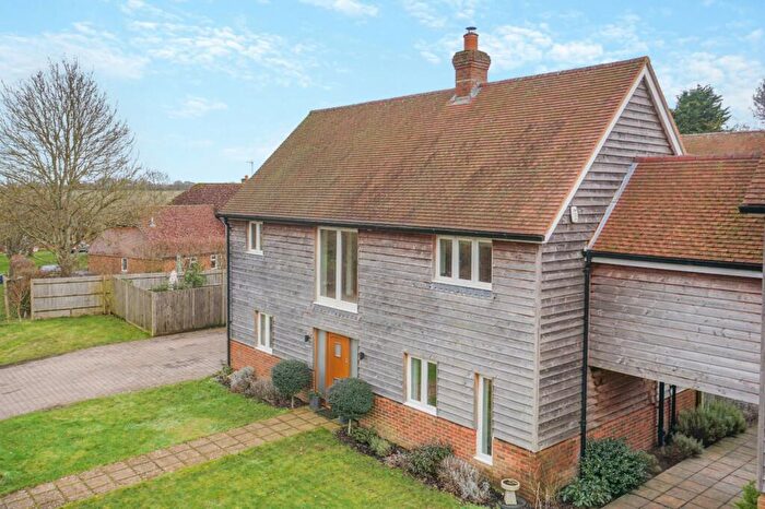 3 Bedroom Detached House For Sale In Woodhill Lane, Long Sutton, Hampshire, RG29