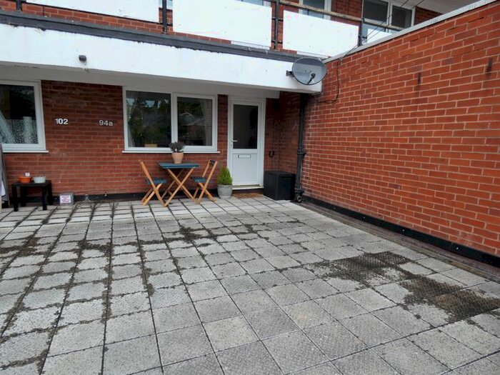 Studio To Rent In High Street, Bromsgrove, B61