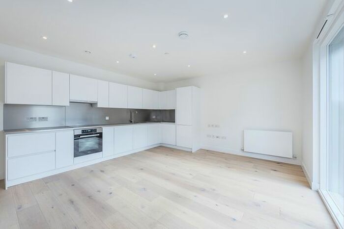 1 Bedroom Flat To Rent In Material Walk, Hayes, UB3