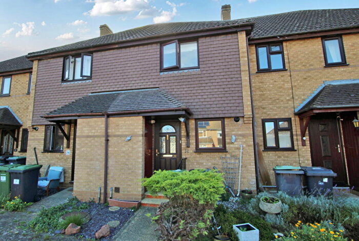 3 Bedroom Terraced House For Sale In Girtford Crescent, Sandy, Bedfordshire, SG19