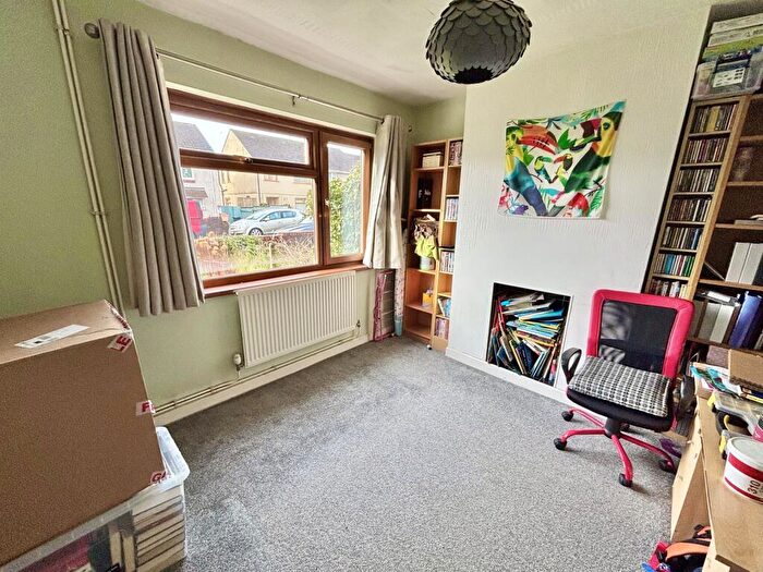 2 Bedroom Semi-Detached House For Sale In Heol Y Llwynau, Trebanos, Pontardawe, Swansea., SA8