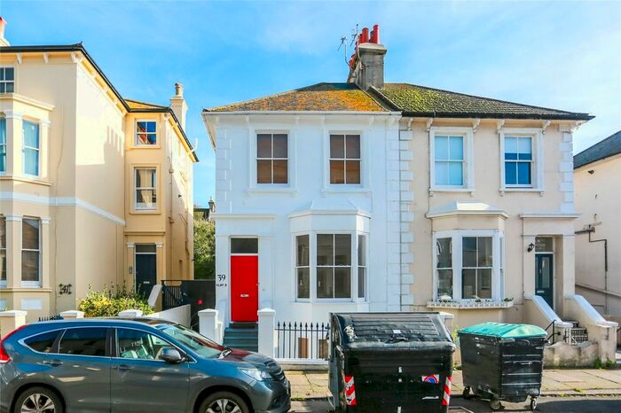1 Bedroom Flat To Rent In Hova Villas, Hove, East Sussex, BN3