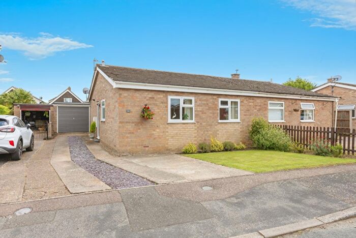 2 Bedroom Bungalow For Sale In Hawthorn Close, Wymondham, Norfolk, NR18
