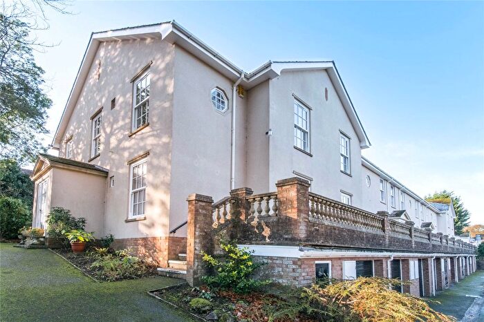 2 Bedroom Flat For Sale In West Hill Court, Budleigh Salterton, Devon, EX9