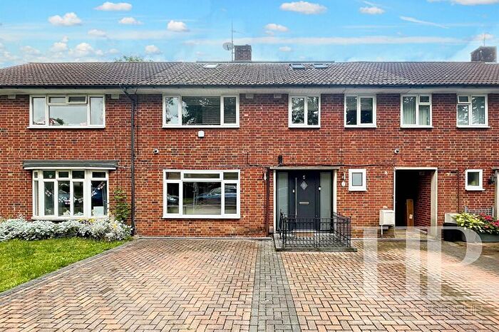 5 Bedroom Terraced House For Sale In Buckmans Road, Crawley, RH11