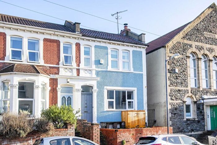 2 Bedroom End Of Terrace House For Sale In Merrywood Road, Southville, BS3