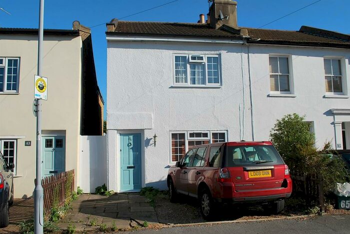 2 Bedroom End Of Terrace House To Rent In Cleaveland Road, Surbiton, KT6