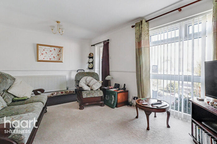 3 Bedroom End Of Terrace House For Sale In Seasalter Close, Warden, ME12