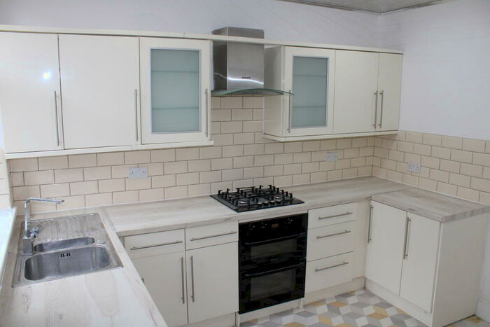 3 Bedroom House To Rent In Grey Street, BB10