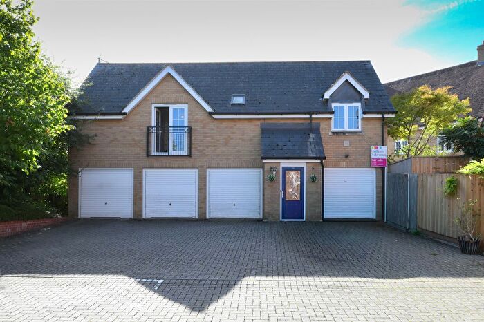 2 Bedroom Property For Sale In Sanville Gardens, Stanstead Abbotts, Ware, SG12