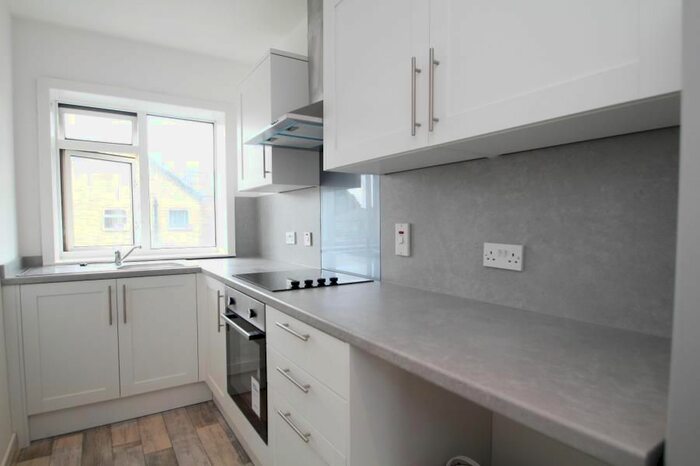 2 Bedroom Flat To Rent In Elizabeth Court, Collingham, Wetherby, LS22