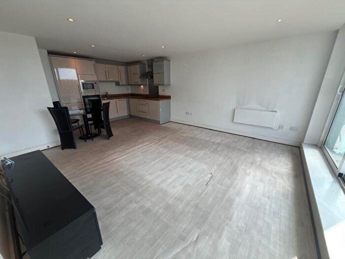 2 Bedroom Apartment For Sale In Fathom Court, Basin Approach, London, E16