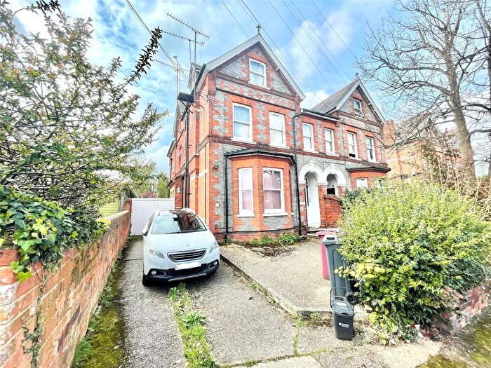 1 Bedroom Flat To Rent In Brunswick Hill, Reading, Berkshire, RG1