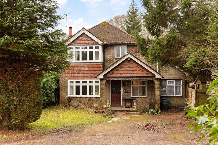 5 Bedroom Detached House For Sale In Effingham Road, Copthorne, RH10