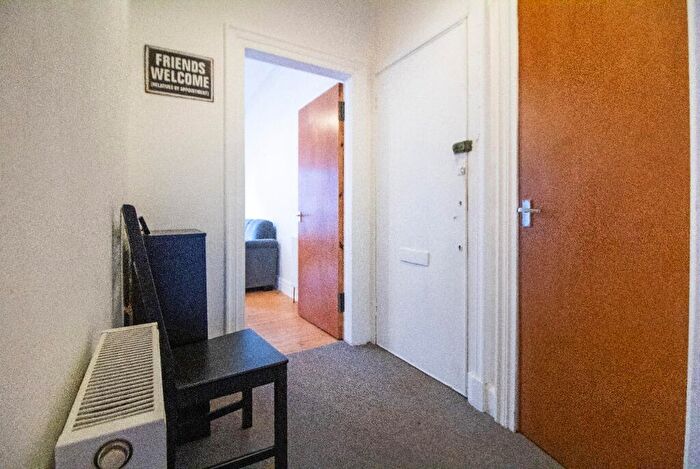 1 Bedroom Flat To Rent In Torrisdale Street, Queens Park, Glasgow, G42