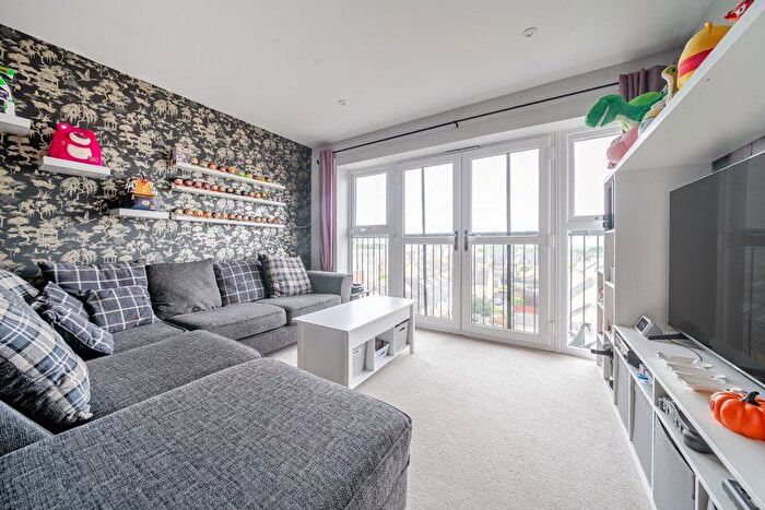 2 Bedroom Flat For Sale In Chilton House, Stevenage, Hertfordshire, SG1