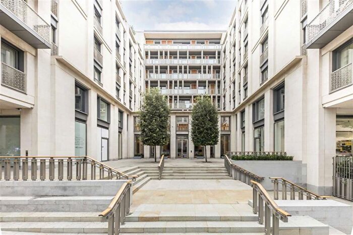 2 Bedroom Flat To Rent In Strand, Fitzrovia Amp; Covent Garden, WC2R