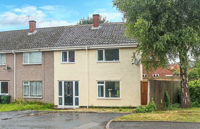 3 Bedroom End Of Terrace House To Rent In Rowan Close, Bromsgrove, B61