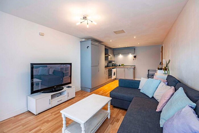 2 Bedroom Apartment To Rent In Waterfront Plaza, The Atrium Waterfront Plaza, NG2