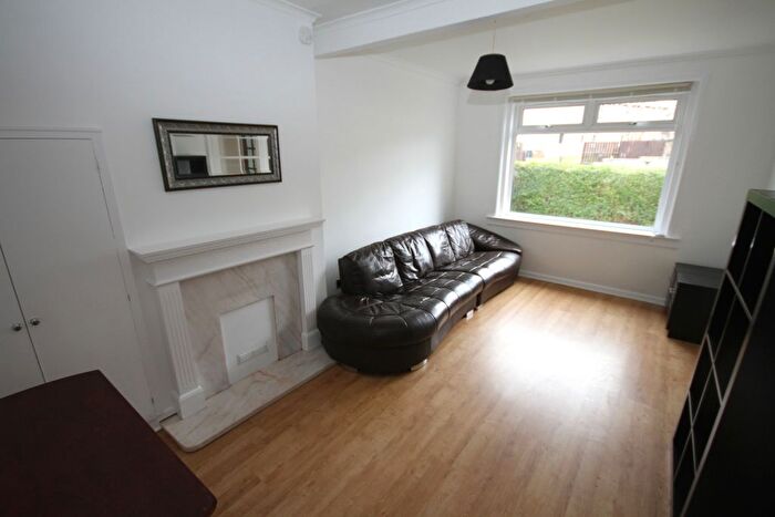 2 Bedroom Flat To Rent In Stenhouse Avenue, Stenhouse, Edinburgh, EH11